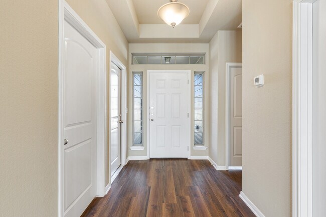 Building Photo - 623 Parkfield Ln