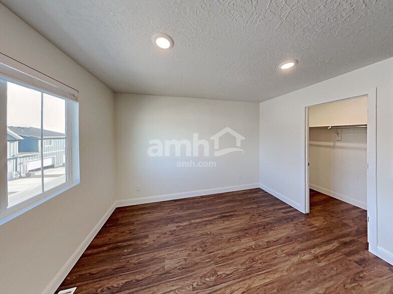 Building Photo - 7413 S Copper Rim Dr