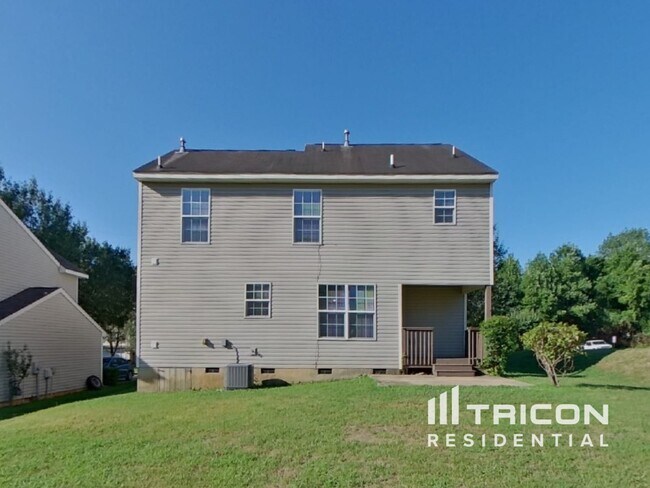 Building Photo - 5203 Holbert Cir