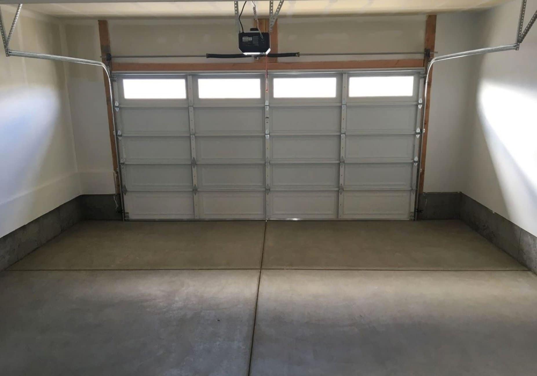 Building Photo - 456 Willow Leaf Rd
