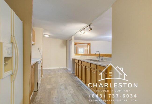 Building Photo - 756 Seaman Ln