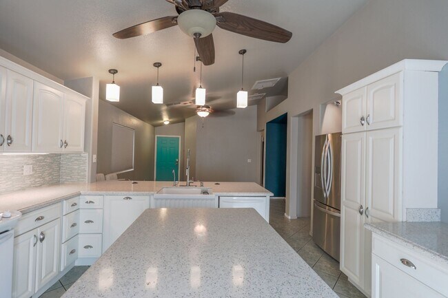 Building Photo - 3 Bedroom Single Story Northwest Vegas Home