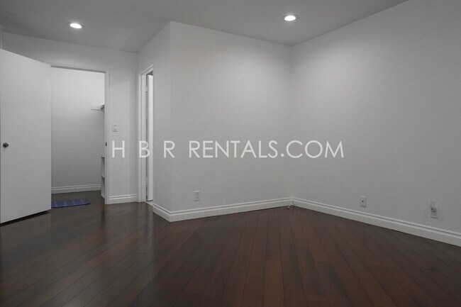 Building Photo - Single Story Charming 3-Bedroom Pleasanton Home Now MOVE IN Ready!