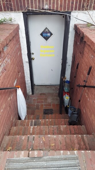 Separate Entrance - 21039 90th Ave