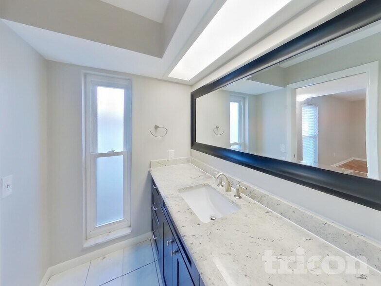 Building Photo - 1866 Belleair Rd