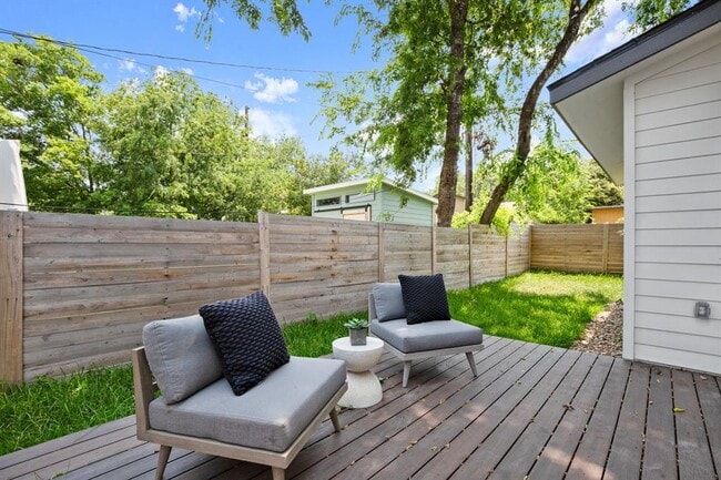 Building Photo - 3003 Ray Wood Dr