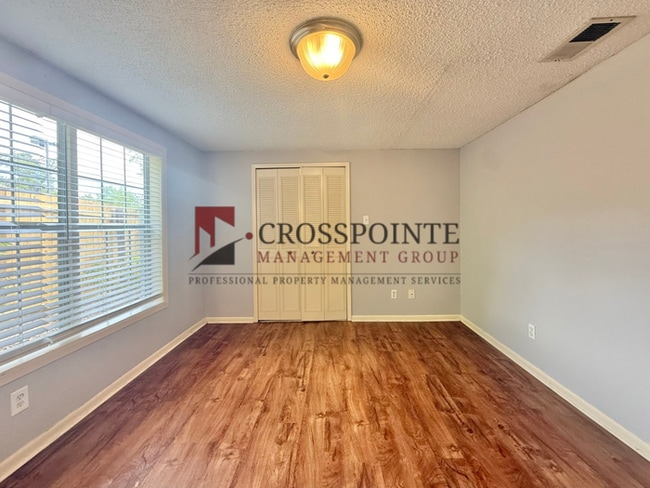 Building Photo - Tour Today! 1 Bed 1 Bath at Broadway Apartments! All Bills Paid!