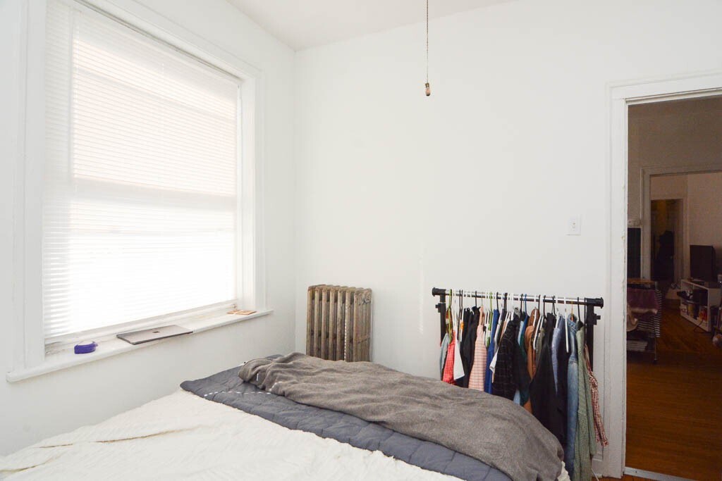 Building Photo - 1938 W Crystal St