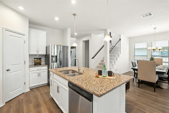 Building Photo - 211 Brookside St