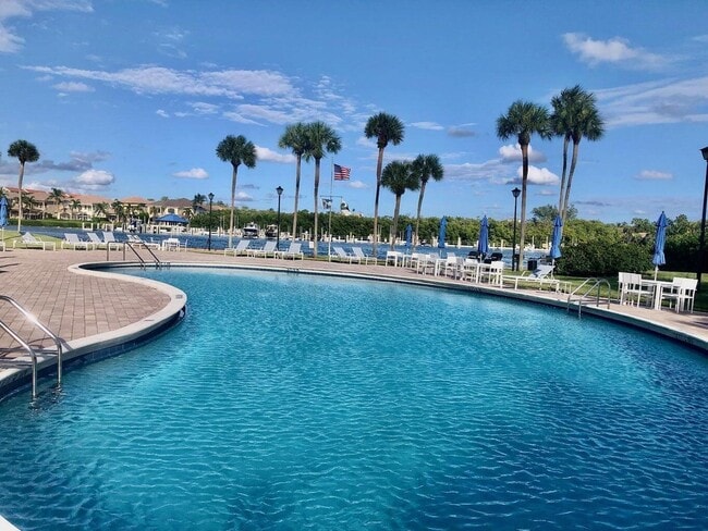 Building Photo - 859 Jeffery St