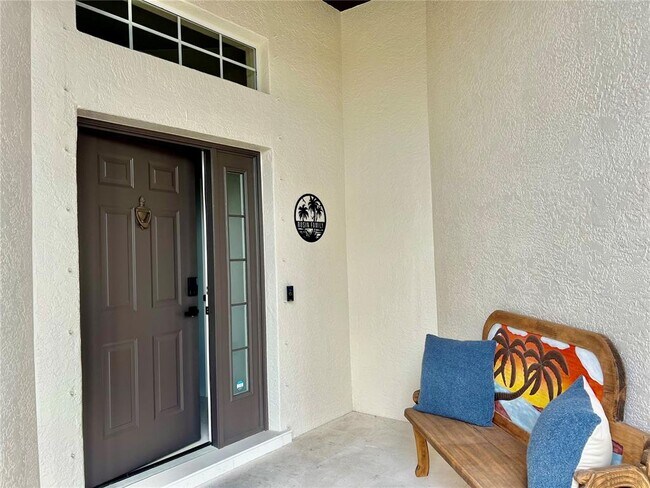 Building Photo - 4061 King Tarpon Dr