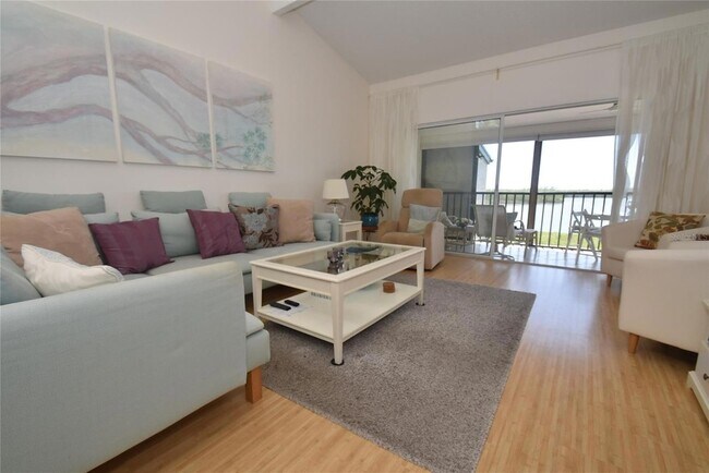 Building Photo - 1512 Pelican Point Dr