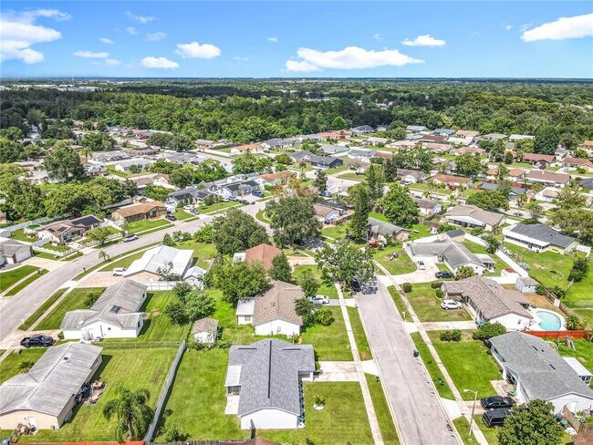 Building Photo - 7609 Winter Shade Dr