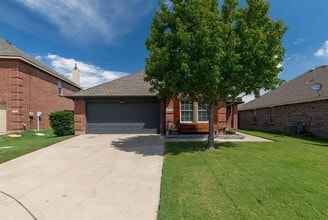Building Photo - 6275 Desert Holly Way
