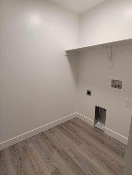 Building Photo - 3165 S 350 W