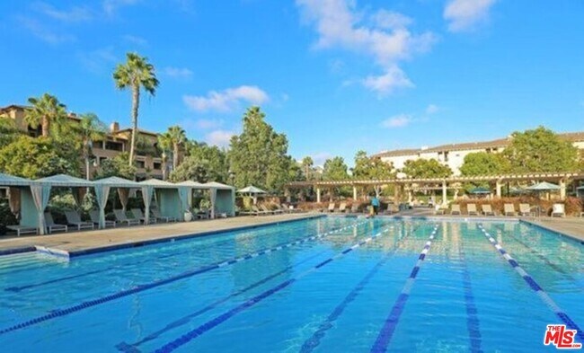 Building Photo - 13045 Pacific Promenade