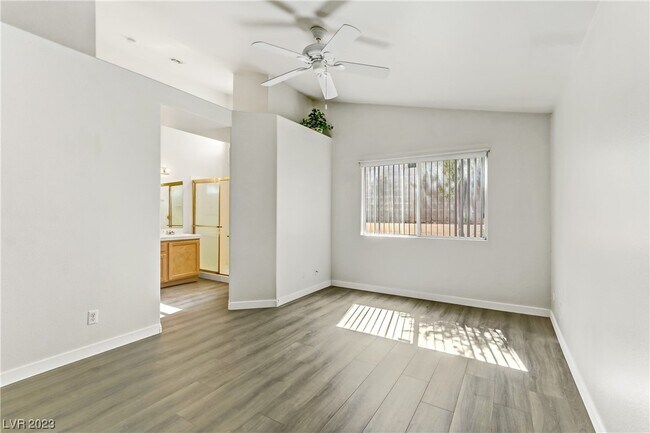 Building Photo - 3781 White Peppermint Dr