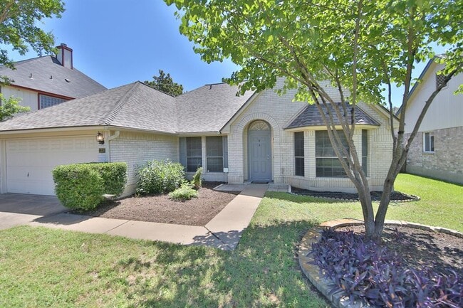 Building Photo - 13301 Tamayo Dr