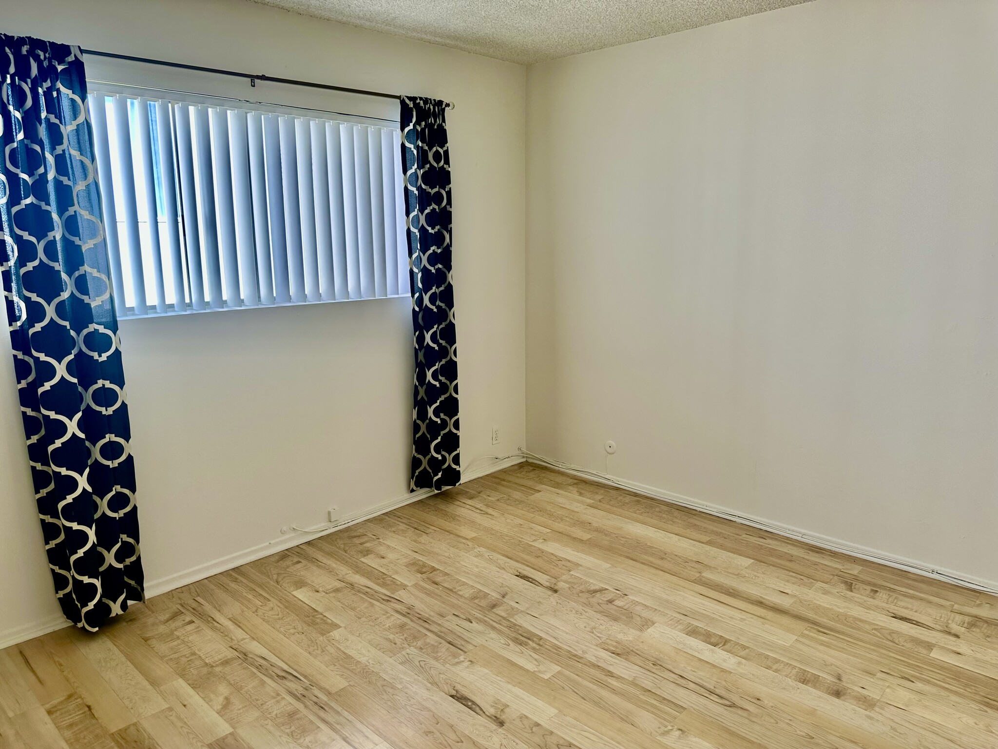 Building Photo - 4325 Dixie Canyon Ave