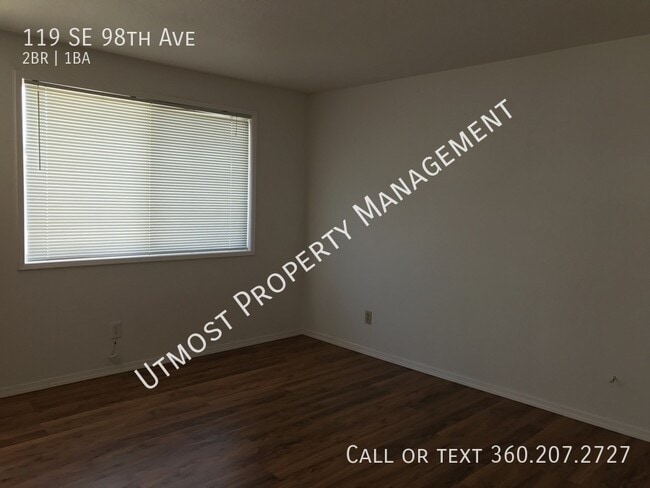 Building Photo - 119 SE 98th Ave