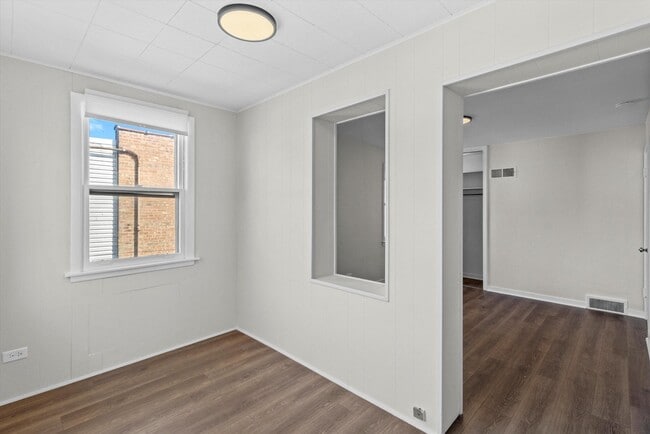 Building Photo - 8926 Bronx Ave