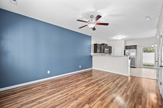 Building Photo - 525 Oyster Rock Ln