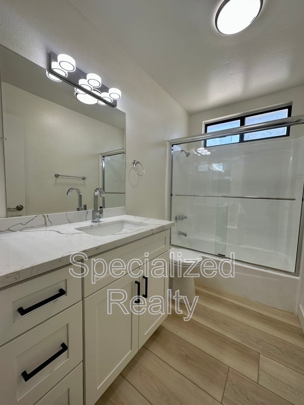 Building Photo - 14074 Van Nuys Blvd