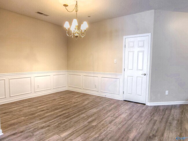 Building Photo - 202 Madison Villas Way