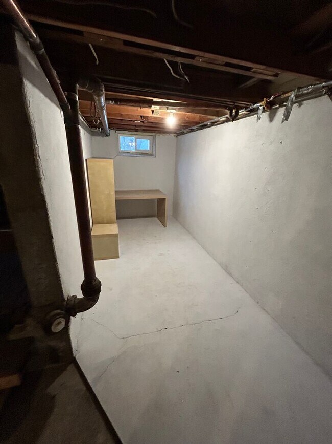 Building Photo - 4 Bedroom Home on Kalispell’s East Side – Spacious Yard & Double Garage