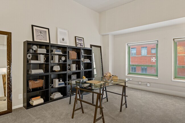 Building Photo - The Lofts at Shillito Place