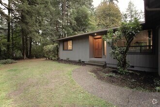 Building Photo - 145th