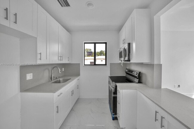 Building Photo - 450 Beacom Blvd