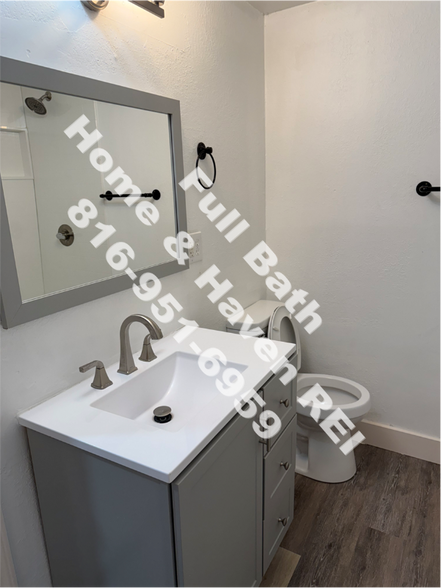 Building Photo - 10503 E Scarritt Ave