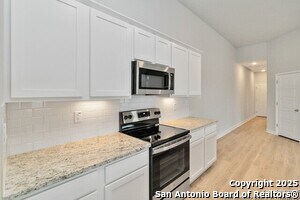 Building Photo - 415 Cross Barn Blvd