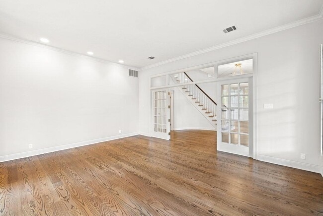 Building Photo - 4 Rock Way Cove