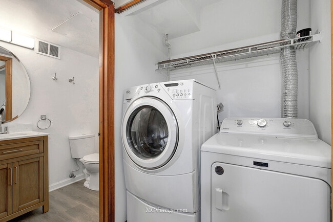 Building Photo - 1663 Liberty St