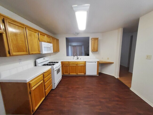 Building Photo - 5615 Sugar Pine Dr