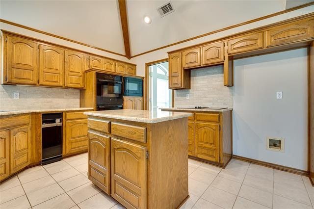 Building Photo - 2942 Woodland Hills Dr