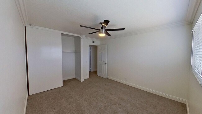 Building Photo - 24671 Paige Cir