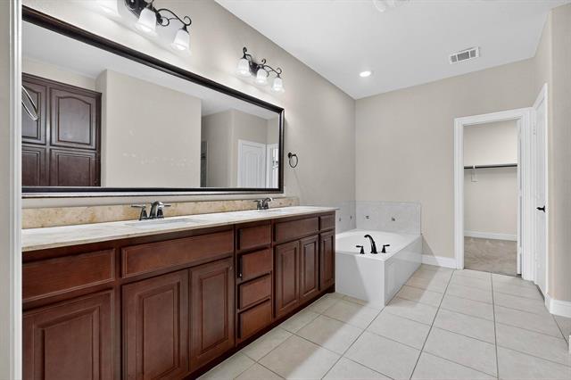 Building Photo - 10121 Emily Pass