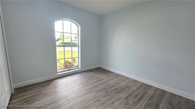 Building Photo - 5201 Diamond Dr