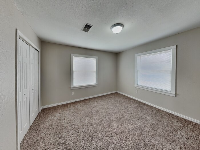 Building Photo - 3758 Denton Hwy