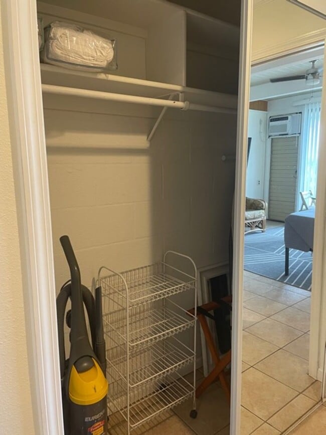 Building Photo - 76-6246 ALII DR