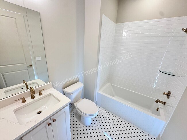 Building Photo - The Southern - 3BR/3BA For Rent