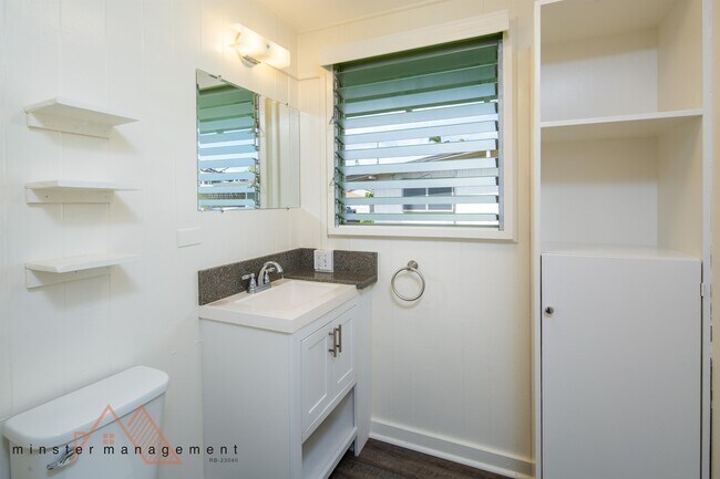 Building Photo - 106 N Kainalu Dr