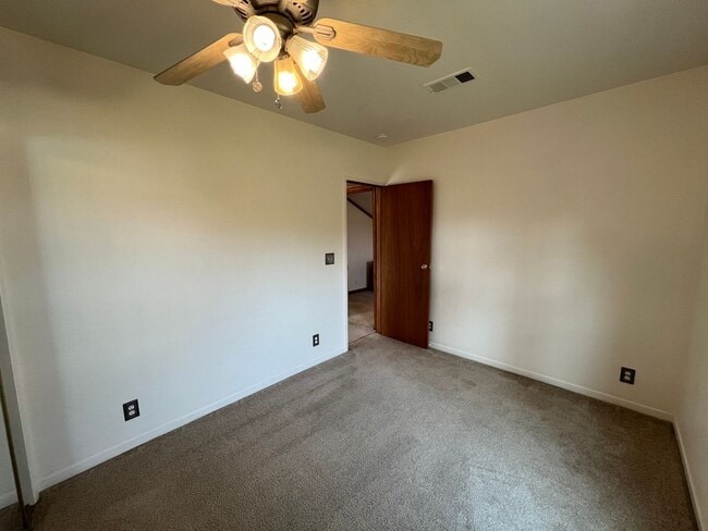 Building Photo - Nostalgic 3-bedroom Farmhouse in Hughson!