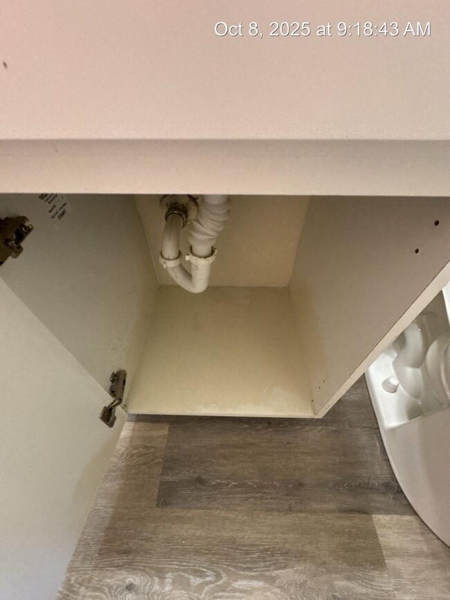 Building Photo - 3237