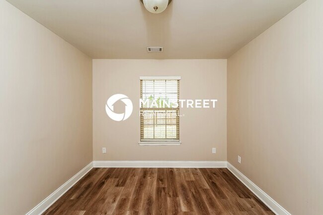 Building Photo - 3 Bedroom Pet-Friendly Home in Odenville, ...