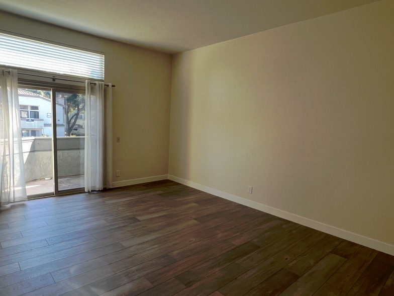 Primary Bedroom - 8 Town and Country Rd