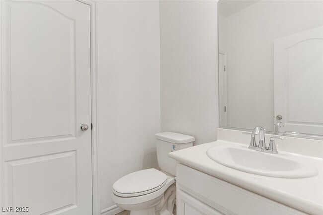 Building Photo - 12333 Silvana St